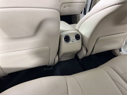 Used 2022 Mercedes-Benz GLC 300 4MATIC image 45