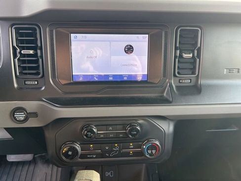 Used 2022 Ford Bronco 4-Door w/ Sasquatch Package AWD/4WD image 17
