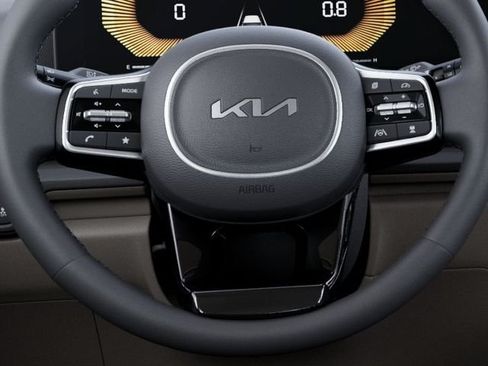 New 2026 Kia Carnival EX FWD image 22