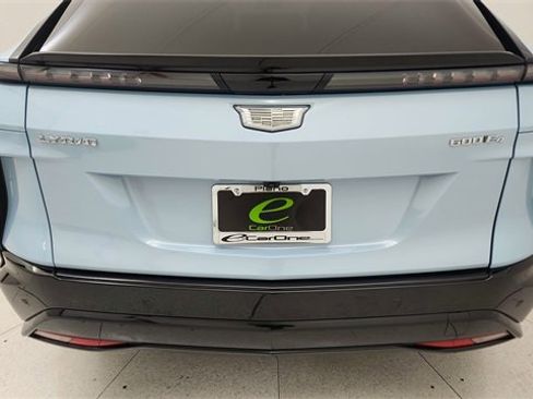 Used 2025 Cadillac Lyriq Sport image 11