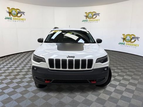 Used 2019 Jeep Cherokee Trailhawk w/ Cold Weather Group image 3
