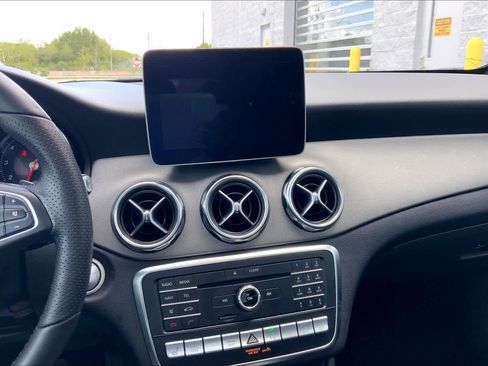 Used 2019 Mercedes-Benz GLA 250 4MATIC image 7