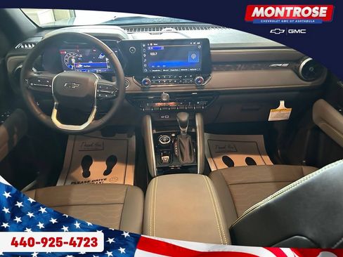 Used 2025 Chevrolet Colorado ZR2 w/ Technology Package AWD/4WD image 25