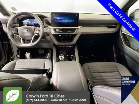 Certified 2025 Ford Explorer ST-Line w/ ST-Line Street Pack image 7