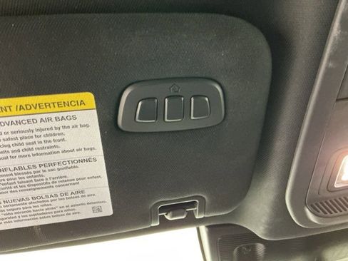 Used 2020 Ford Explorer Platinum image 26