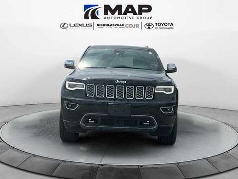 Used 2018 Jeep Grand Cherokee Overland AWD/4WD image 8