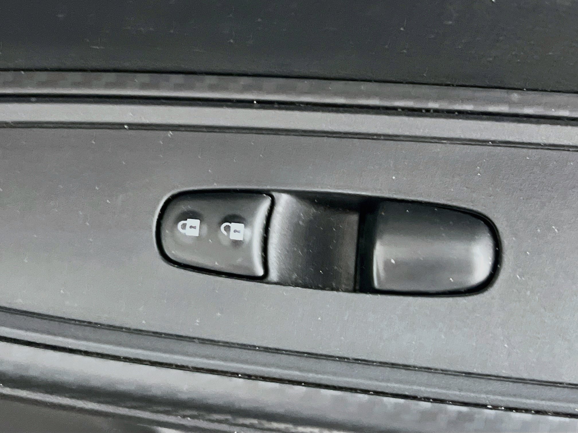 Used 2024 Nissan Versa SV FWD image 30