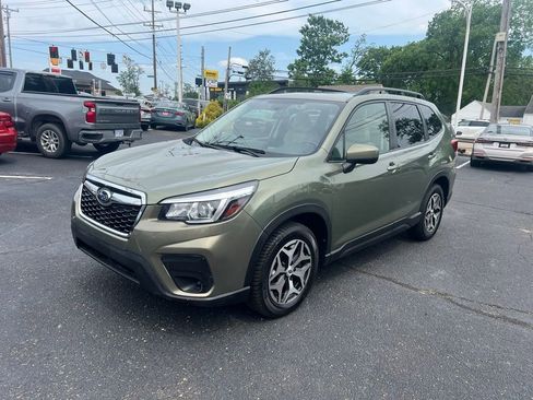 Used 2019 Subaru Forester Premium w/ All-Weather Package AWD/4WD image 1