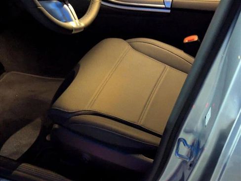 New 2025 Mercedes-Benz C 300 4MATIC Sedan image 4