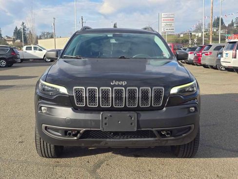 Used 2020 Jeep Cherokee Trailhawk image 5