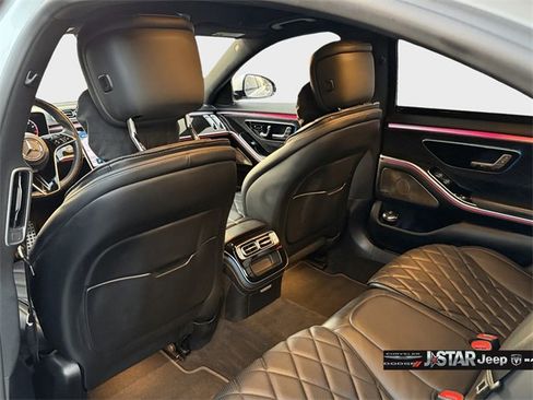 Used 2023 Mercedes-Benz S 580 4MATIC Sedan image 16
