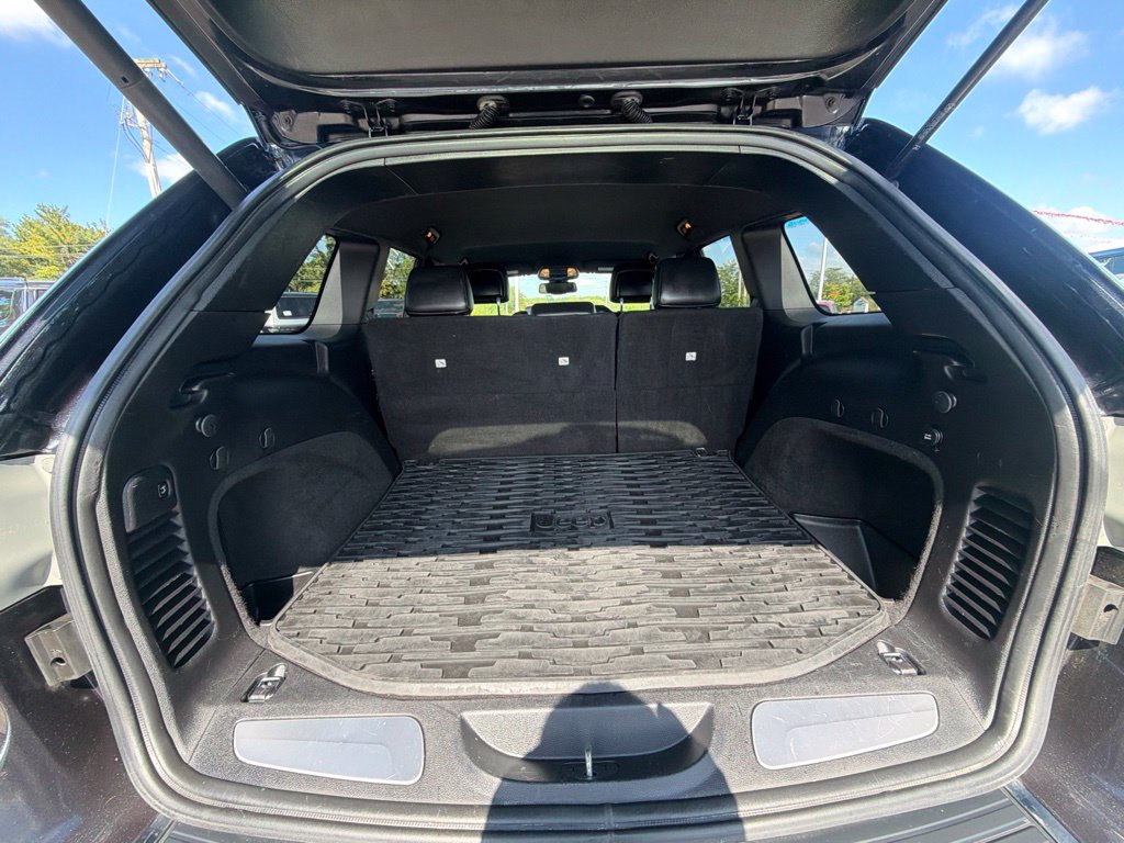 Used 2015 Jeep Grand Cherokee Limited AWD/4WD image 39