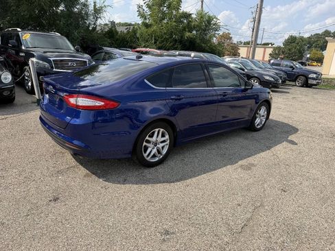 Used 2015 Ford Fusion SE FWD image 4