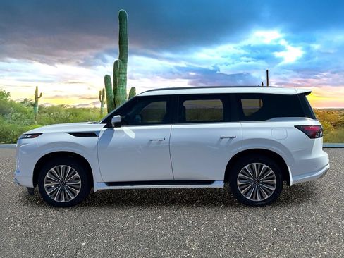 Used 2026 INFINITI QX80 Luxe w/ Cargo Package RWD image 3