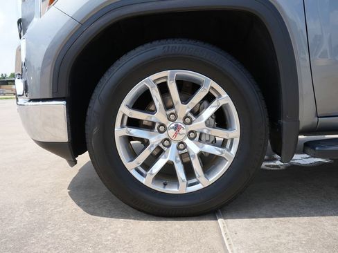 Used 2020 GMC Sierra 1500 SLT RWD image 28