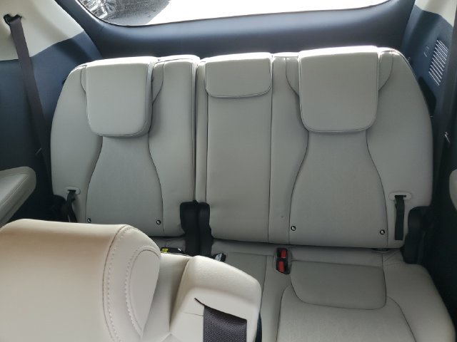 Certified 2026 Kia Carnival EX FWD image 10