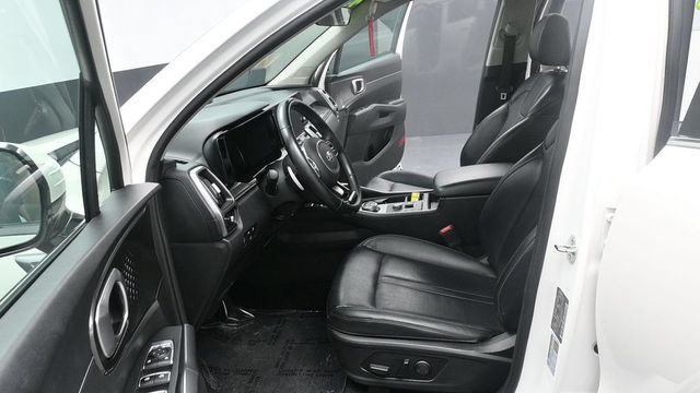 Used 2021 Kia Sorento EX FWD image 29