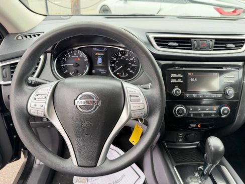 Used 2014 Nissan Rogue S image 27