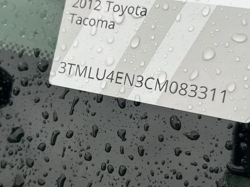 Used 2012 Toyota Tacoma 4x4 Double Cab w/ TRD Off-Road Pkg image 23