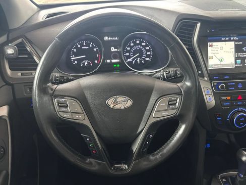 Used 2017 Hyundai Santa Fe Sport FWD image 12