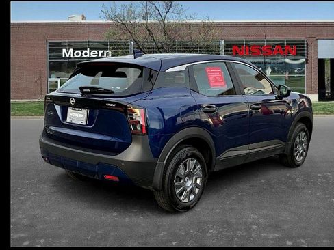 Certified 2025 Nissan Kicks S image 4