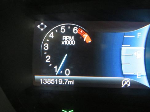 Used 2018 Ford Fusion SE w/ Equipment Group 201A FWD image 17