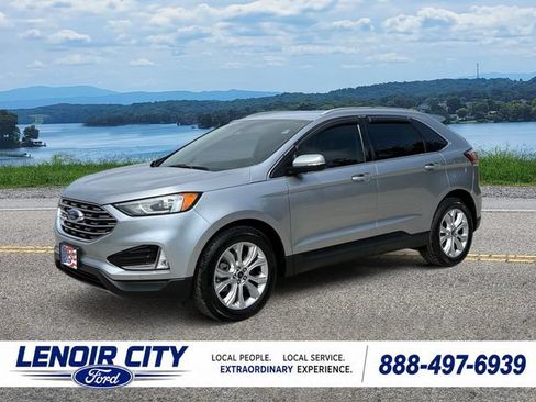 Certified 2022 Ford Edge Titanium AWD/4WD image 7