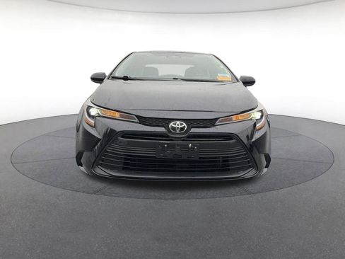 Used 2023 Toyota Corolla LE image 8