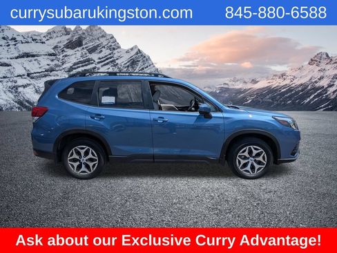 Used 2024 Subaru Forester Premium AWD/4WD image 2