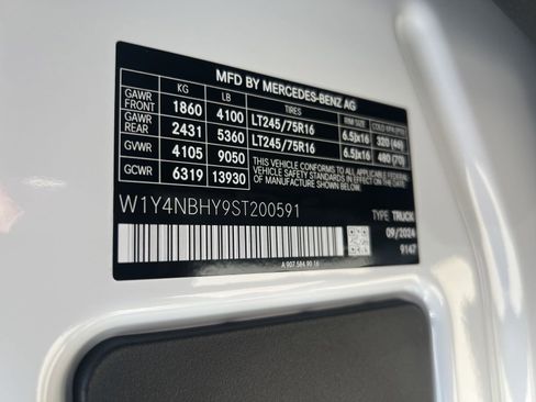 New 2025 Mercedes-Benz Sprinter 2500 image 37