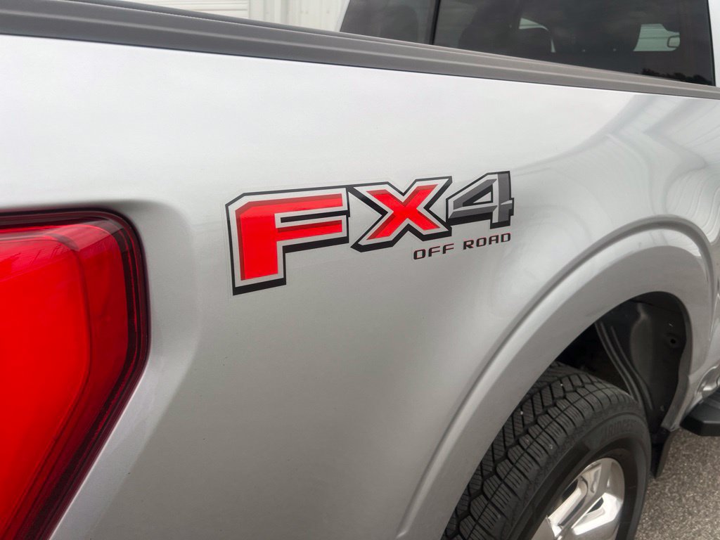 Used 2022 Ford F150 Lariat w/ Equipment Group 502A High AWD/4WD image 5