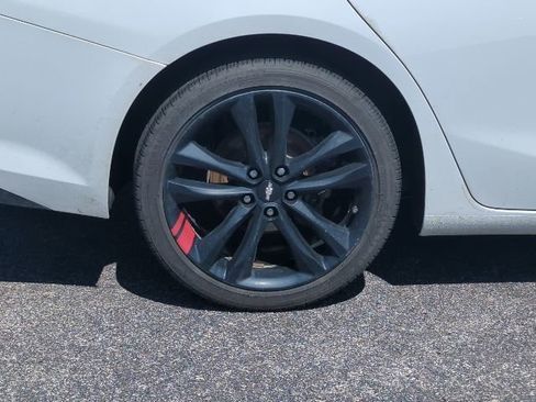 Used 2018 Chevrolet Malibu LT w/ Redline Edition image 11