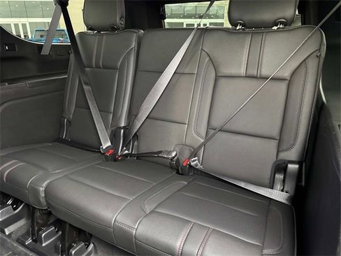 Used 2021 Chevrolet Suburban RST image 16