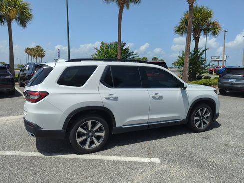 Used 2024 Honda Pilot Elite image 5