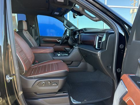 Used 2024 GMC Sierra 2500 Denali Ultimate image 18