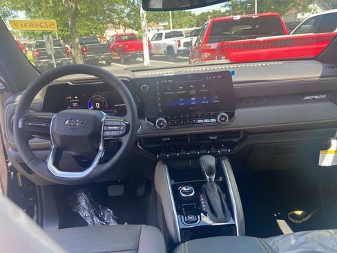 New 2025 Chevrolet Colorado ZR2 w/ Technology Package image 13