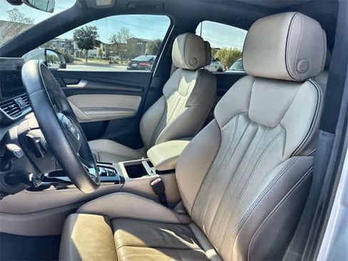 Used 2022 Audi Q5 2.0T Premium Plus w/ Premium Plus Package image 17