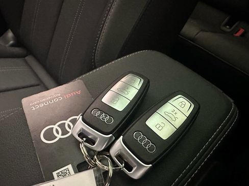 Used 2023 Audi Q4 e-tron Prestige w/ Black Optic Package image 17