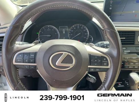 Used 2020 Lexus RX 350L Premium w/ Premium Package image 19