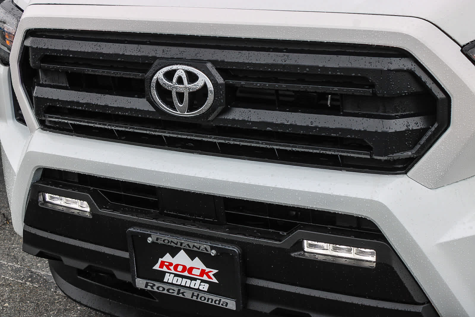 Used 2026 Toyota Tacoma SR5 AWD/4WD image 11