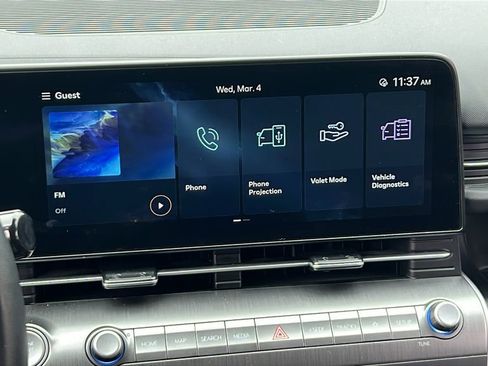 Used 2025 Hyundai Kona SEL image 18