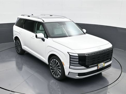 Used 2026 Hyundai Palisade Calligraphy AWD/4WD image 16