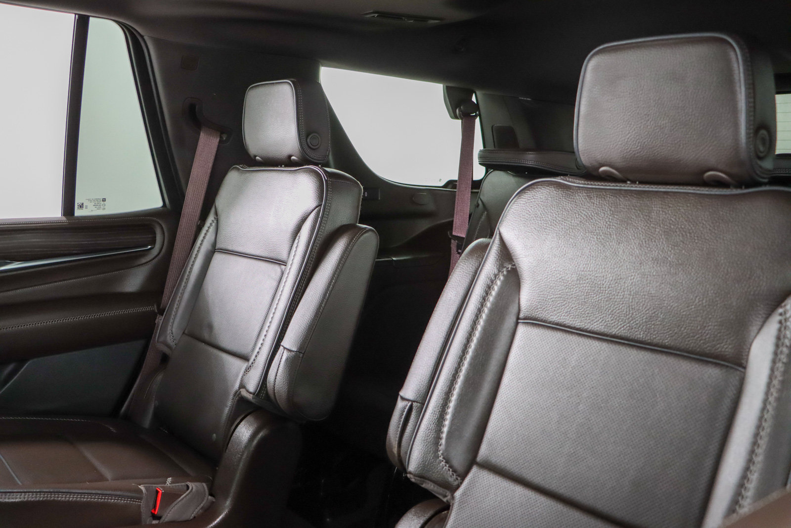 Used 2023 GMC Yukon Denali w/ LPO, Floor Liner Package AWD/4WD image 28