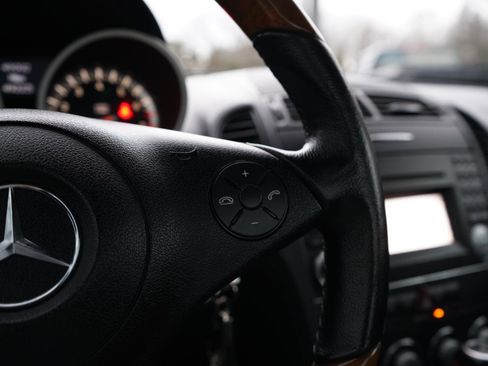 Used 2009 Mercedes-Benz SLK 300 2dr Roadster 3.0L w/ Premium I Pkg image 28