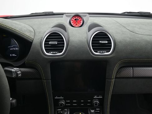 Certified 2025 Porsche 718 Cayman GT4 RS RWD image 9