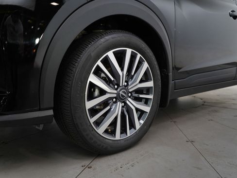 Used 2023 Nissan Kicks SV image 25