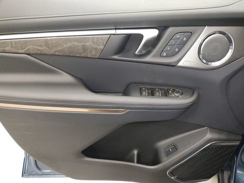 New 2026 Buick Enclave Avenir w/ Super Cruise Package FWD image 25
