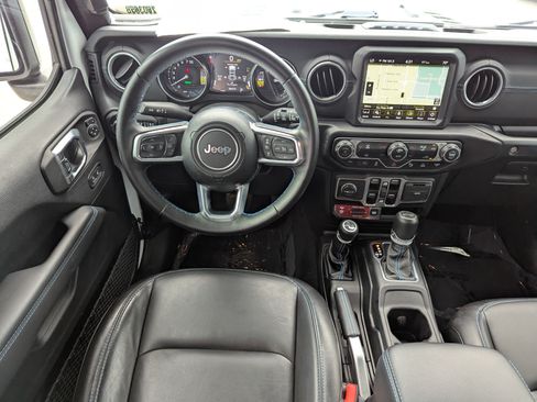 Used 2021 Jeep Wrangler Unlimited Rubicon 4xe w/ Safety Group AWD/4WD image 16