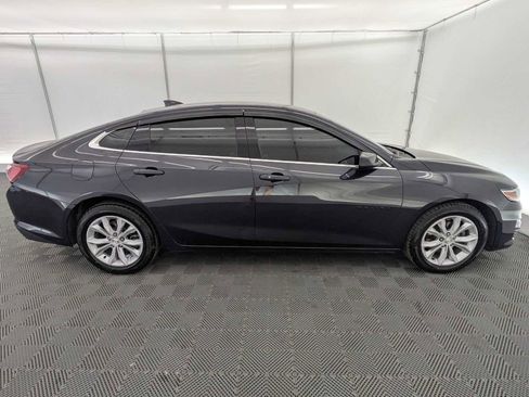 Used 2022 Chevrolet Malibu LT FWD image 7