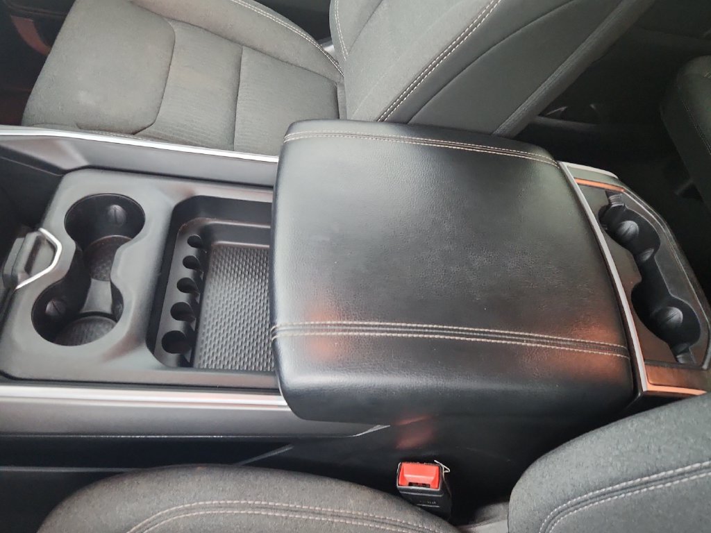 Used 2022 RAM 1500 Big Horn AWD/4WD image 14